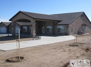 12771 Elm St, Oak Hills, CA 92344