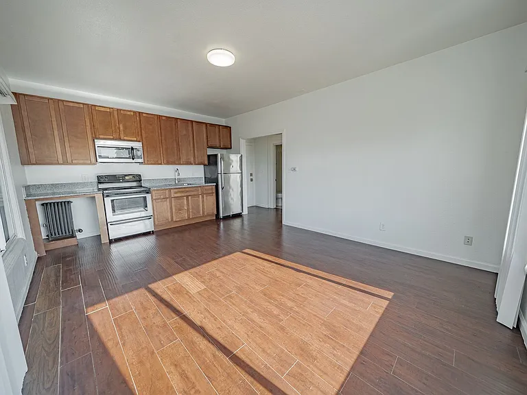 1715 High Street — Photo 8