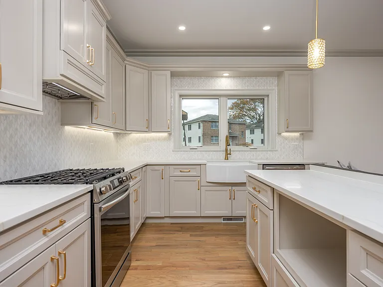 1 Victoria Ln — Photo 14