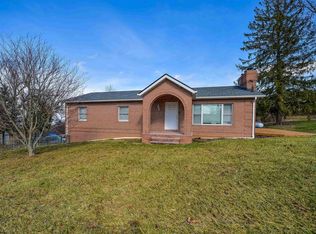 1429 Summers School Rd, Morgantown, WV 26508