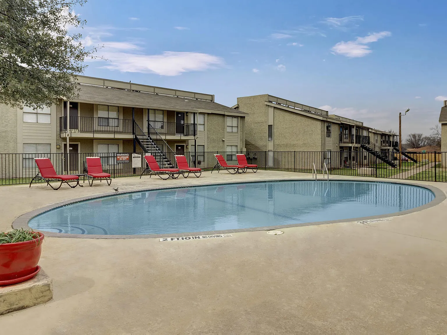 Bel Air Springs — Photo 2
