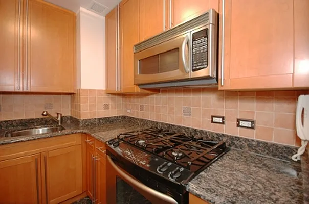 Rented by Citi Habitats | media 32