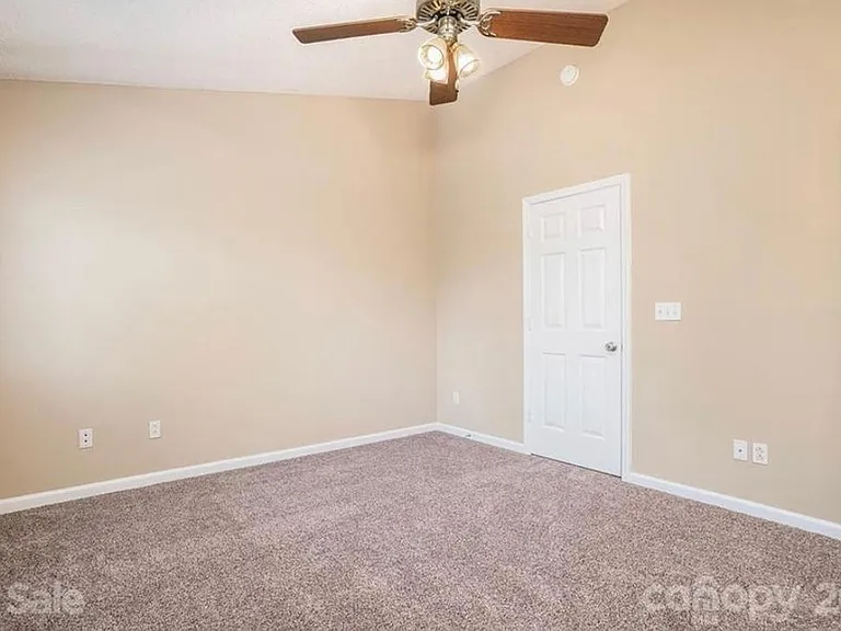 4114 N Course Dr — Photo 8