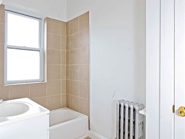 10201 S Saint Lawrence Ave #10205-2