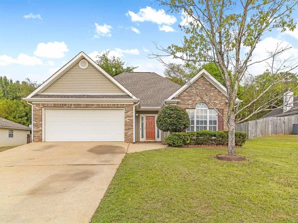 4231 Candle Brook Ln, Bessemer, AL 35022