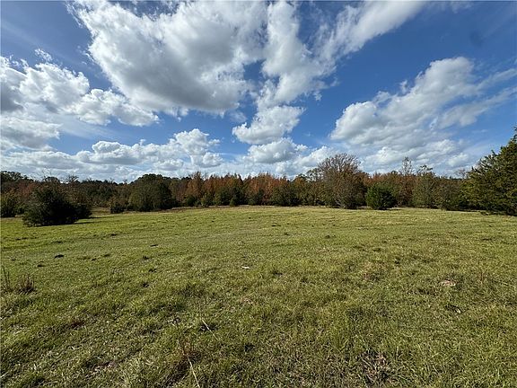 4th image of 4 Seneca Street Ext