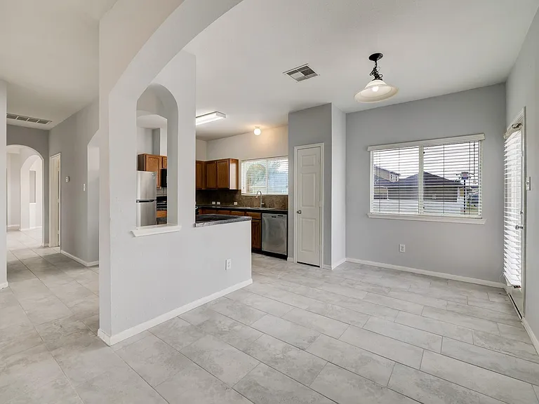 6302 Provident Green Dr — Photo 5