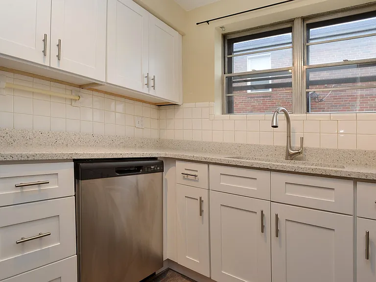 7024 Southland Ave #B — Photo 6