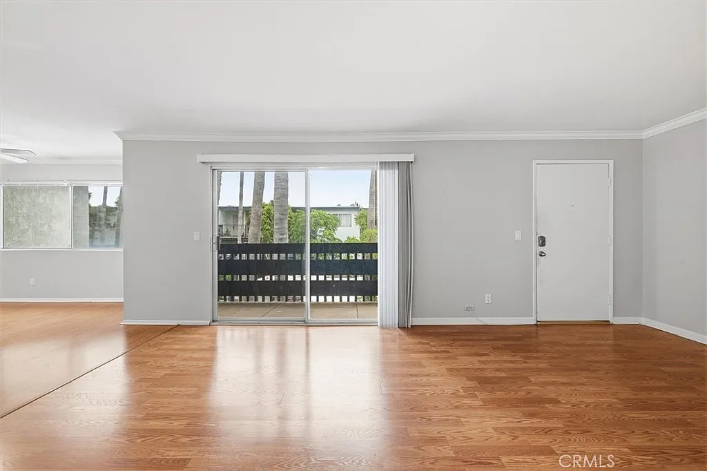 2 bed, 1089 sqft, $2,700 — Photo 4