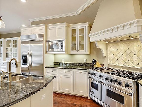 5th image of 120 Weston Ln