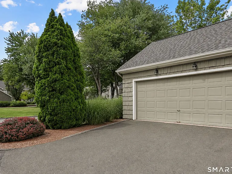 14 Harwich Ln #14 — Photo 37