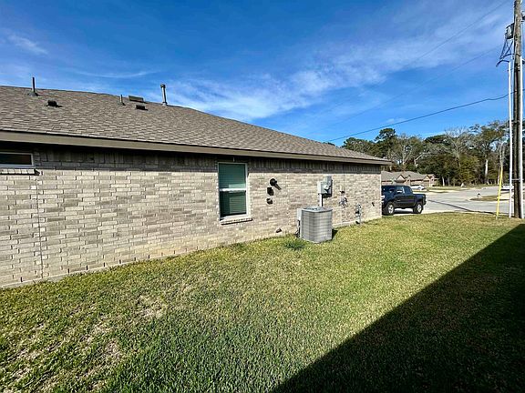 4th image of 6515 Alexis St