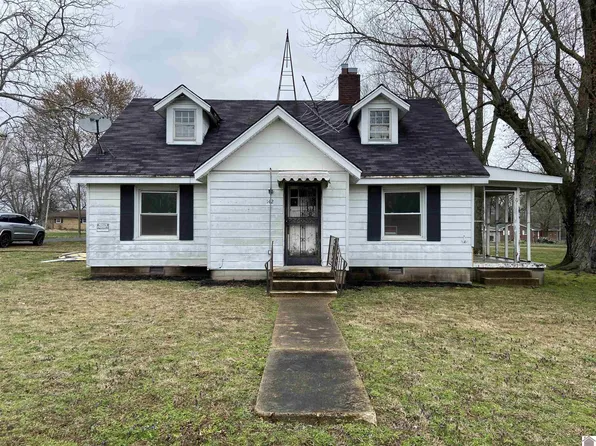 142 Hubbard St, Water Valley, KY 42085