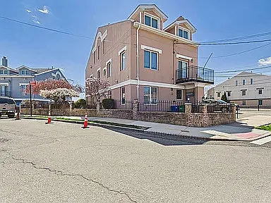 2 bed, $3,000 — Photo 3