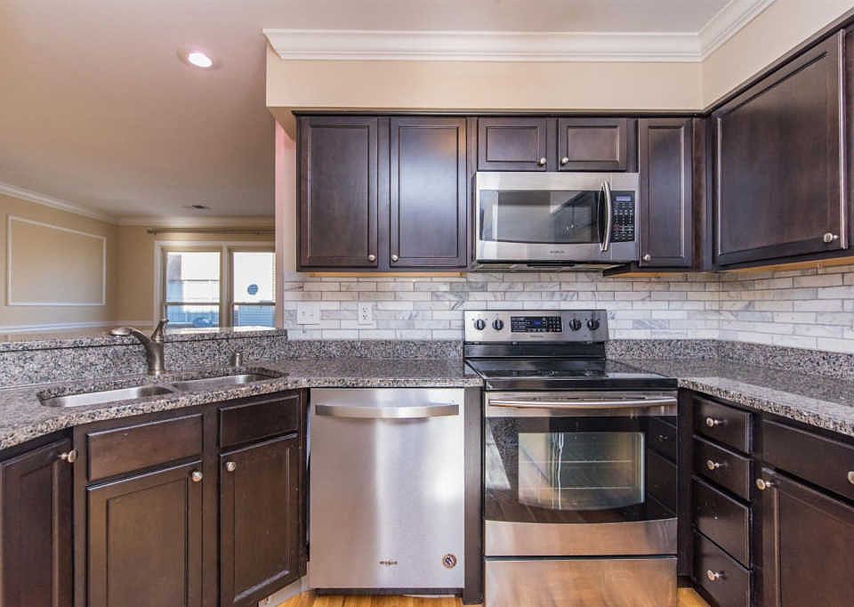 1st image of 309 Bainbridge Dr APT N