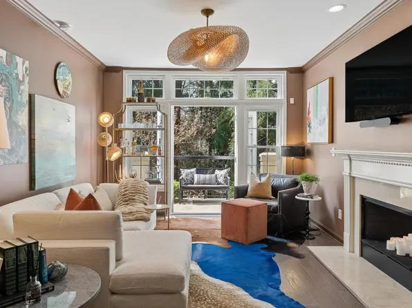 3636 Habersham Rd NW APT 2105, Atlanta, GA 30305