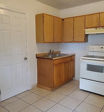 3rd image of 5764 Chipola Cir