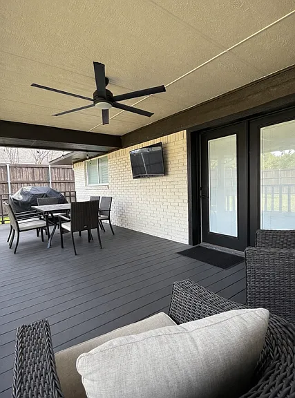 3185 Darvany Dr — Photo 12
