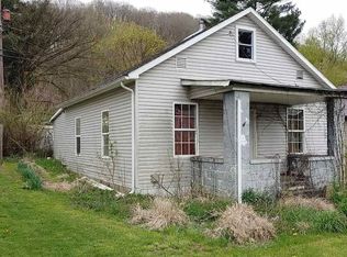 16590 Haydenville Rd, Haydenville, OH 43138