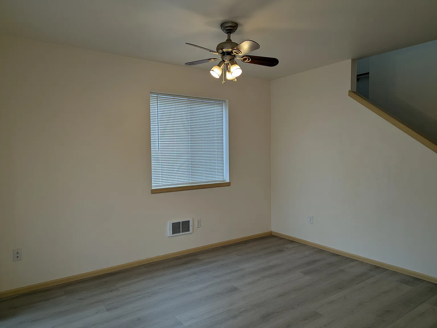 2 bed, 1.5 bath, 871 sqft, $1,500 — Photo 3