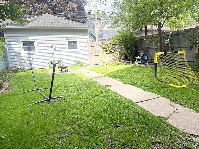 4430 N Saint Louis Ave #G — Photo 9