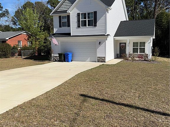 2nd image of 360 Summer Hill Rd
