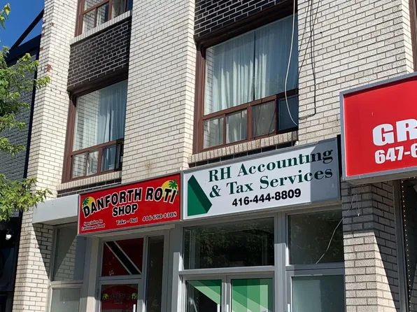 2844 Danforth Ave #2, Toronto, ON M4C 1M1