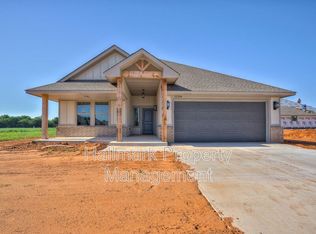 11704 SW 48th St, Mustang, OK 73064