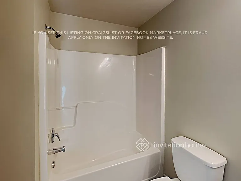 117 Rockefeller Ln — Photo 15