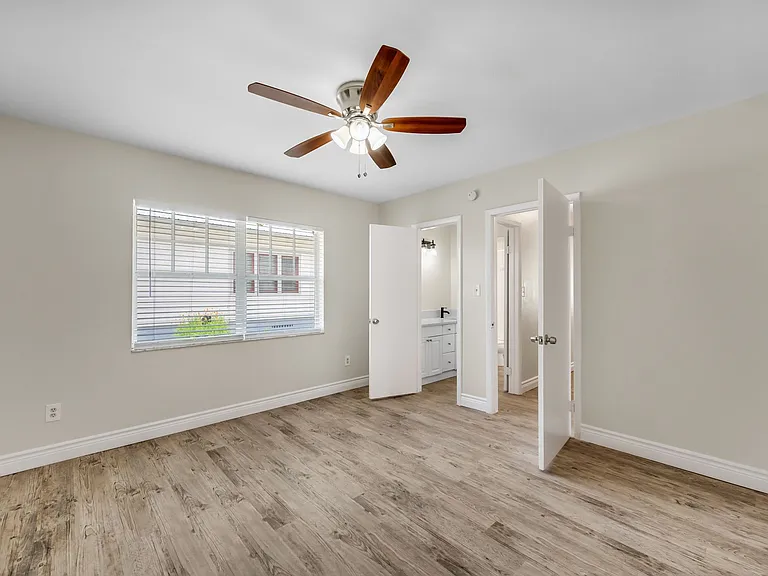 406 S Westland Ave — Photo 10