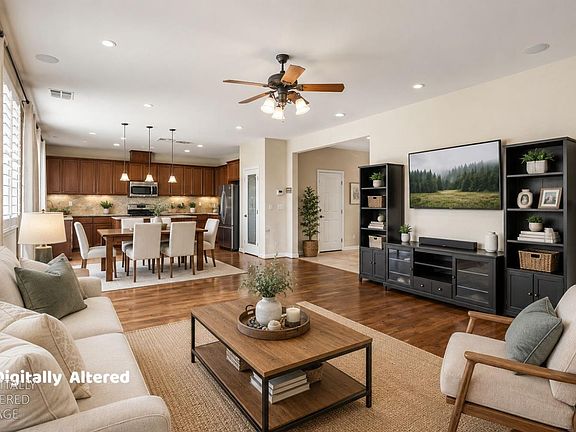 4th image of 15939 Crescent Park Cir