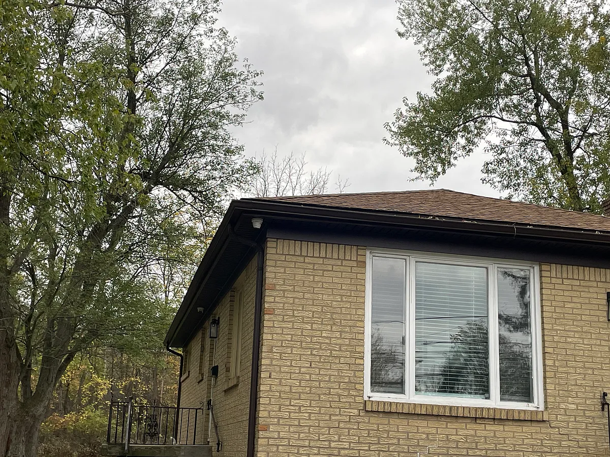 Building Photo - 8347 Sheridan Dr #1