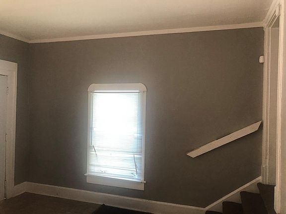 4th image of 49 N Holmes Ave
