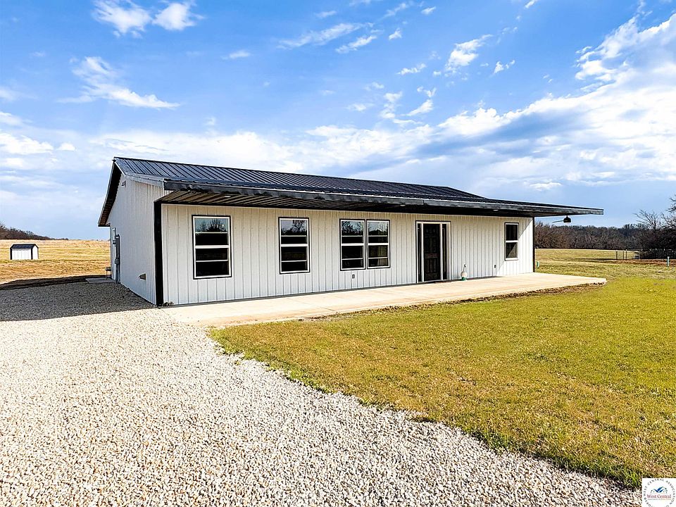 1st image of 1231 SW 101st Rd