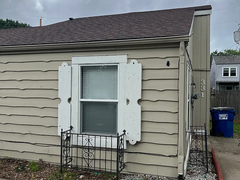 331 California St — Photo 1