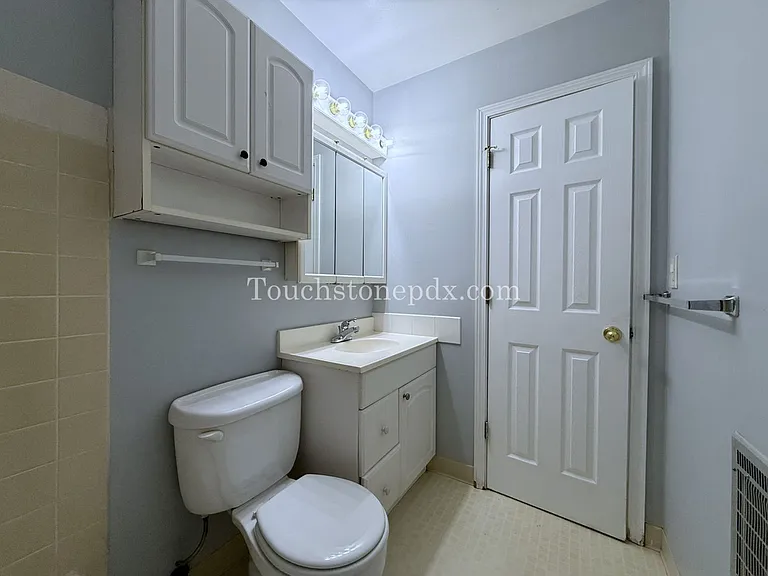 2424 NW Kearney St #15 — Photo 18