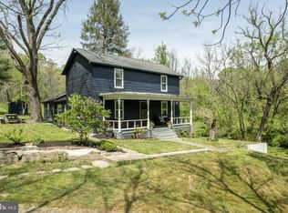 1424 Creek Rd, Toms Brook, VA 22660