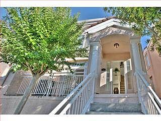 1st image of 1113 Silver Hill Dr