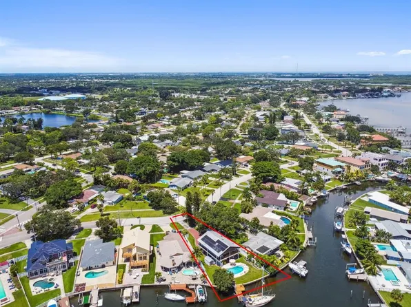 5535 Bayou Grande Blvd NE, Saint Petersburg, FL 33703