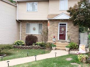 765 Barlow Ave, Staten Island, NY 10312