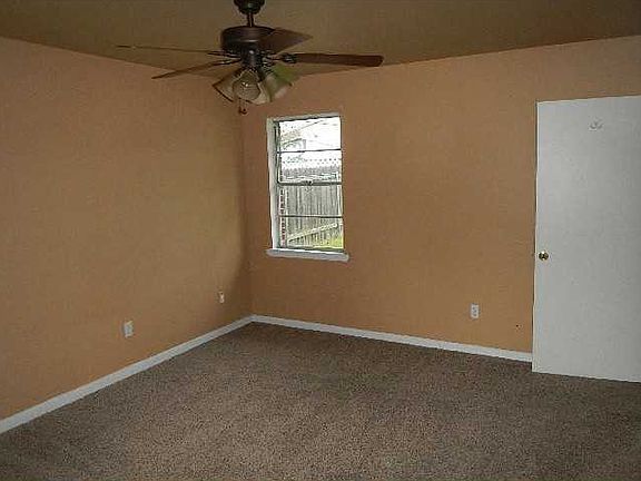5th image of 8928 Hilton Dr