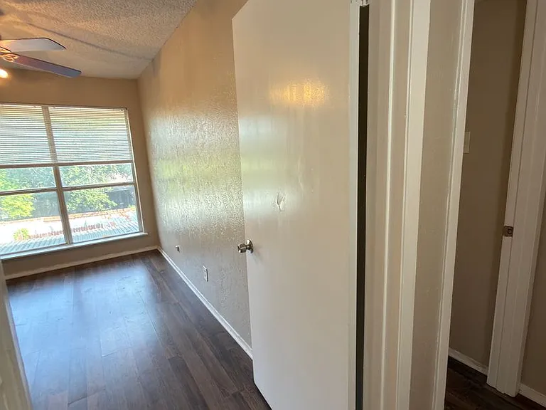 358 Valley Park Dr — Photo 23