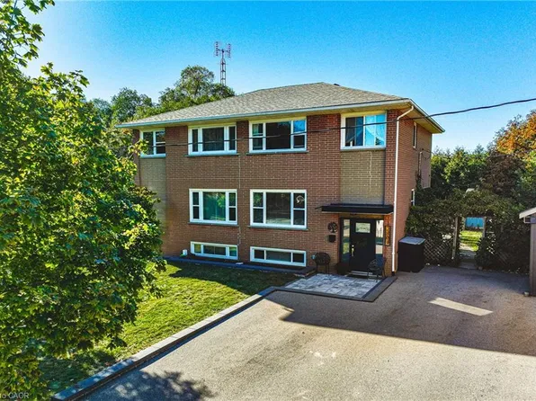 2301 Barclay Rd, Burlington, ON L7R 2B7