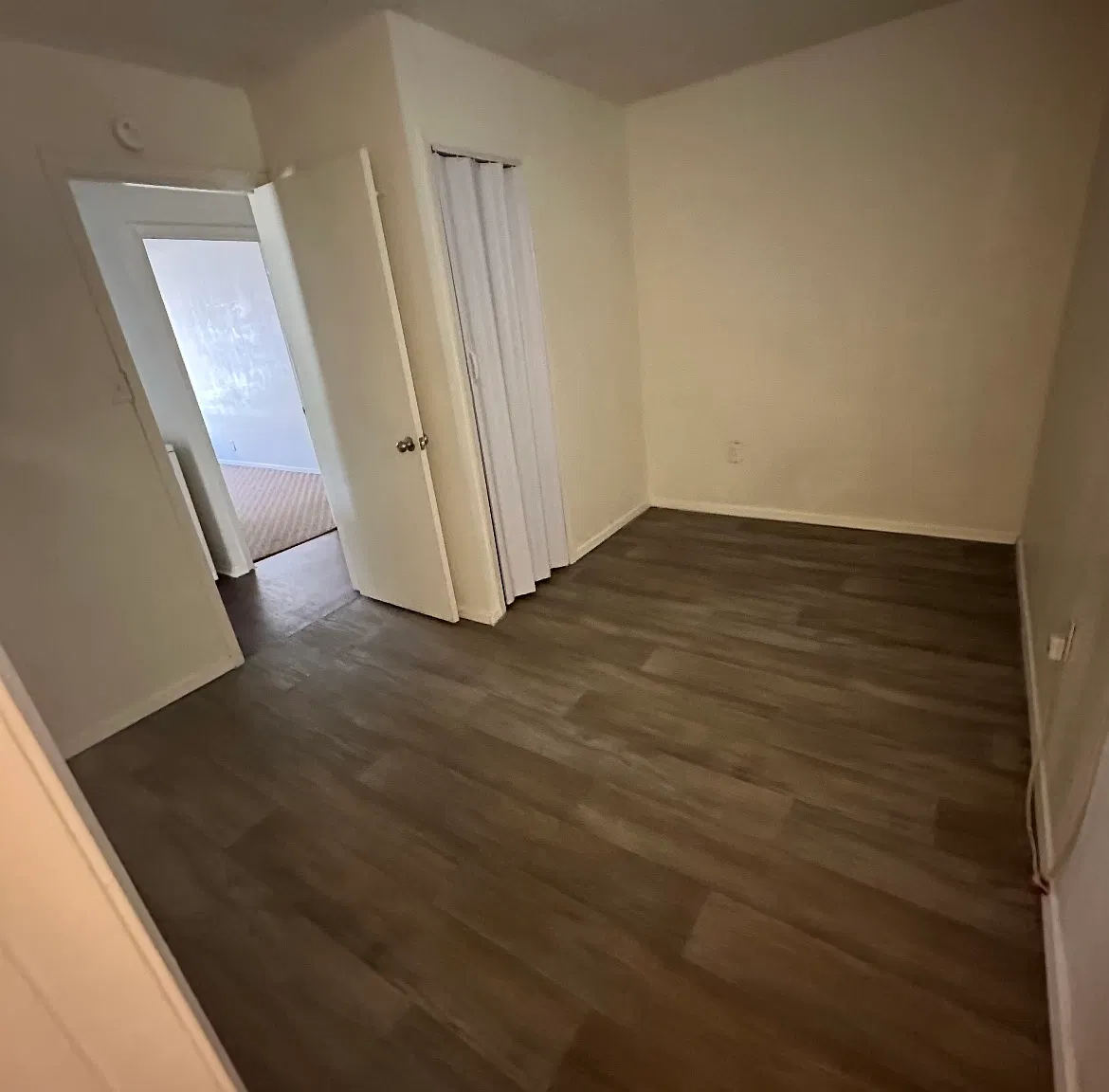 1122 Vine St — Photo 3