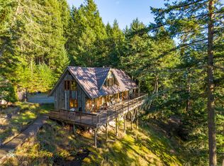 3350 Port Washington Rd, Southern Gulf Islands, BC V0N2M1