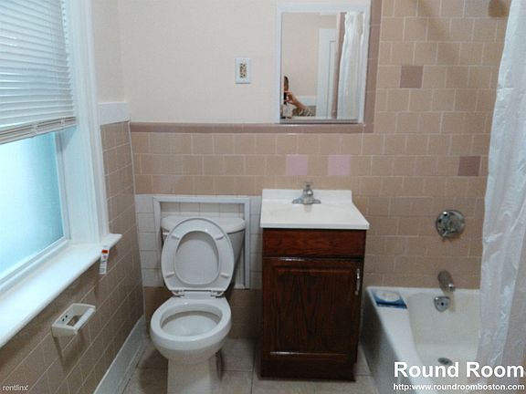 landlord_unit_photo_49288194_9