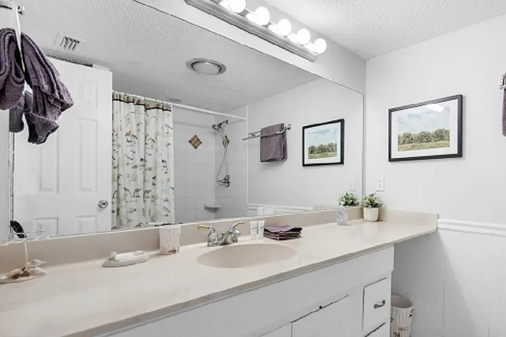 3 bed, 2.5 bath, 1265 sqft, $2,275 — Photo 4