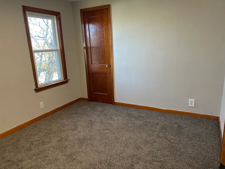35 Willow St #2 — Photo 12