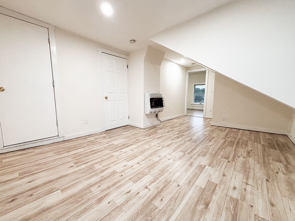 Living Room/Common Space