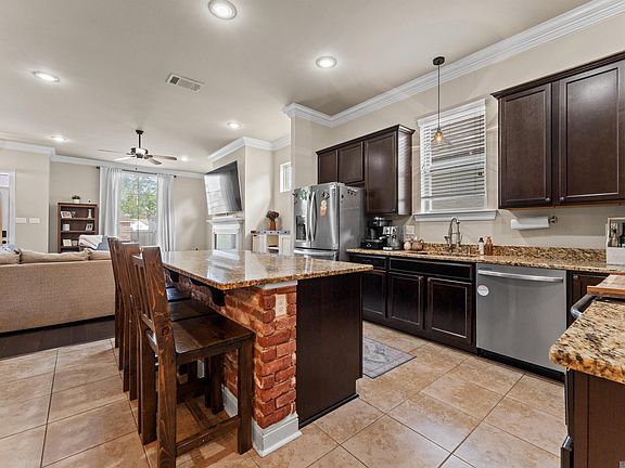 3rd image of 6944 Myrtle Bluff Dr